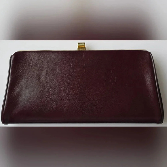 Classy Vintage Burgundy Wine Colored Clutch Purse Wristlet - Picture 2 of 7